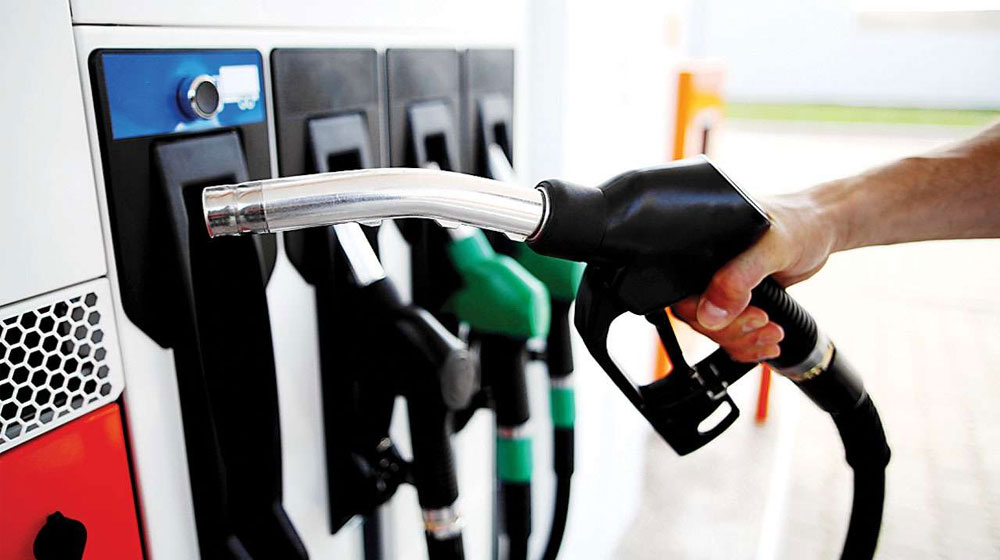 You are currently viewing In a slight relief for inflation-stricken masses, the federal government has announced a cut in the prices of petroleum products.
